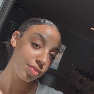 Meet your Posher, Destiny